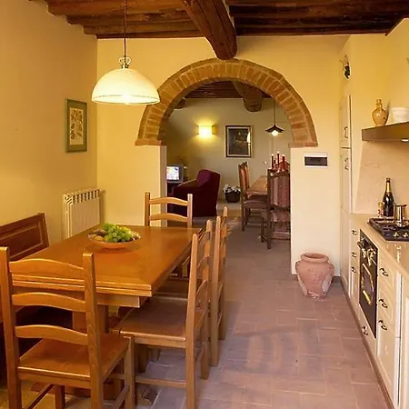 Casale Rosanna بيت للعطل سان جيمينيانو